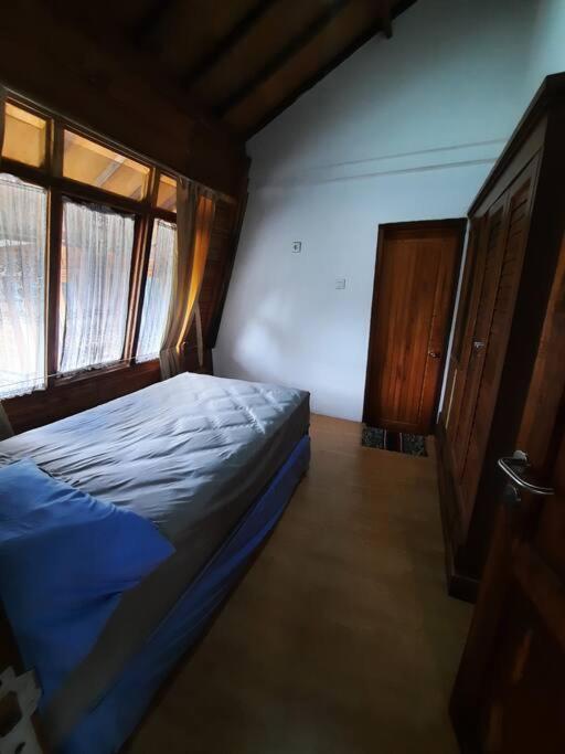 Villa As-Salam, Kadungora, Garut Extérieur photo
