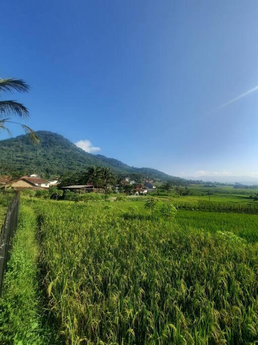 Villa As-Salam, Kadungora, Garut Extérieur photo